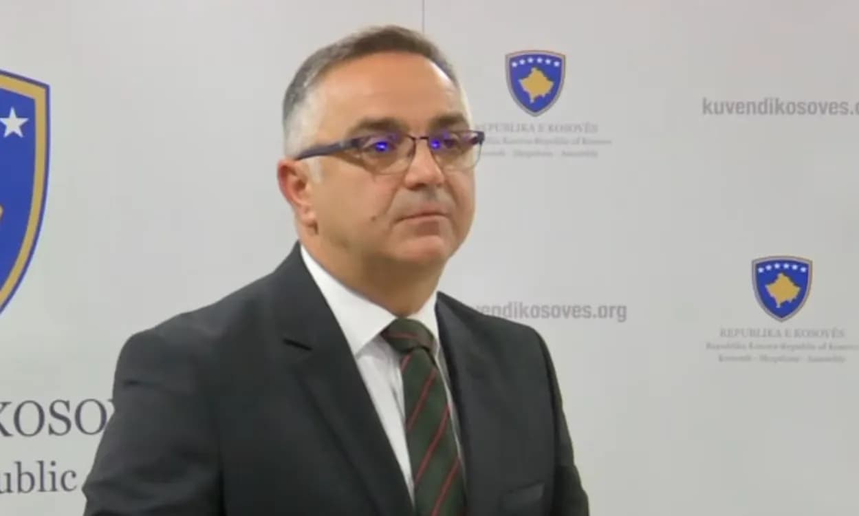 Pr/ligji për Specialen, Besnik Tahiri: Ai tashmë është në Qeveri, e ka mbështetjen tonë