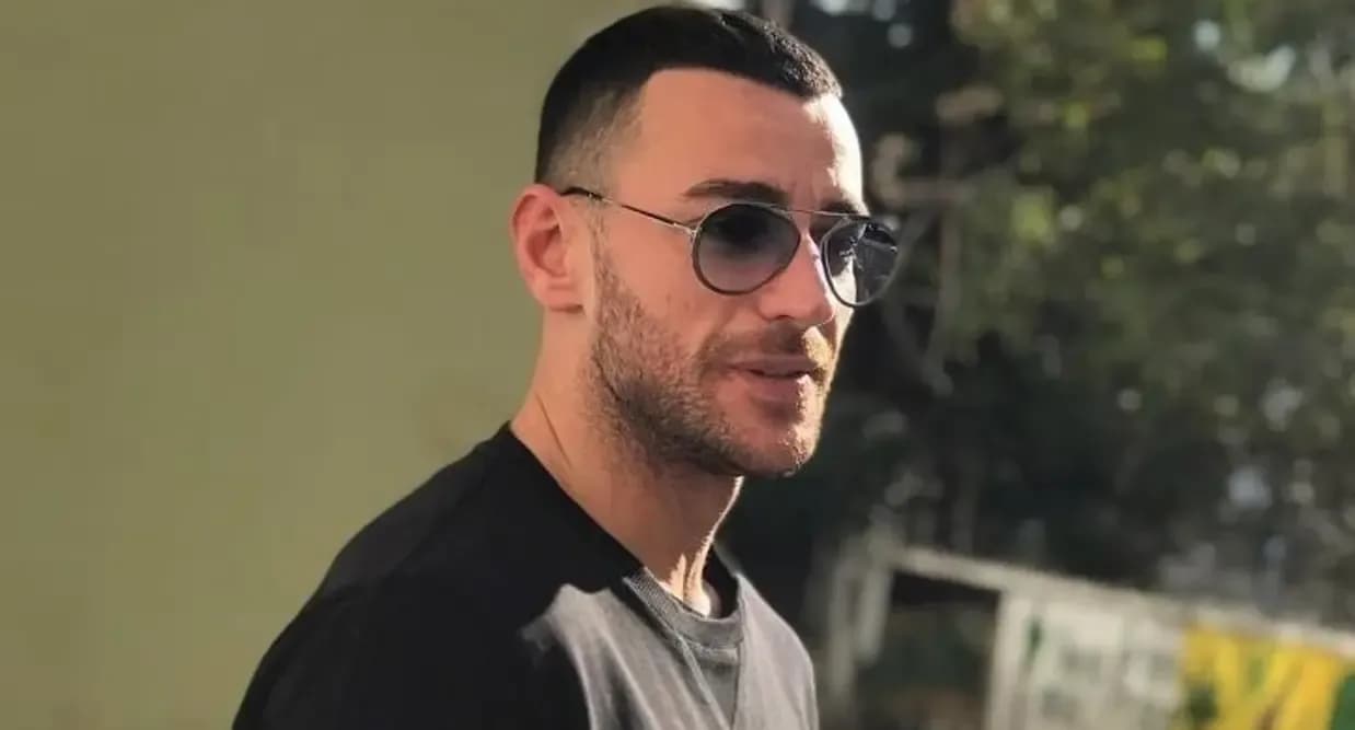 “Kjo nuk është lamtumirë”, Stresi paralajmëron pauzë nga muzika
