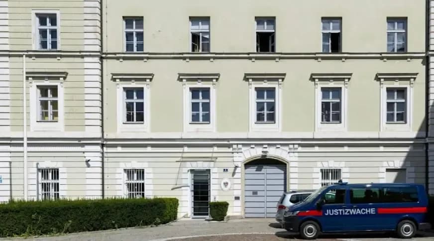 Tronditëse në burgun e Austrisë: 17-vjeçari pranon se vrau bashkëvuajtësin me brisk rroje