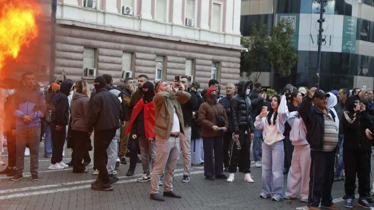 Ministria e Shëndetësisë përditëson bilancin e të lënduarve nga protesta, katër persona të paraqitur në spitale