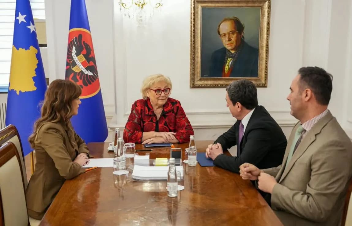 Presidentja mbajti takimin e parë koordinues me krerët institucionalë, diskutohet për Grupin Punues për Apelin ndaj ish-krerëve të UÇK-së
