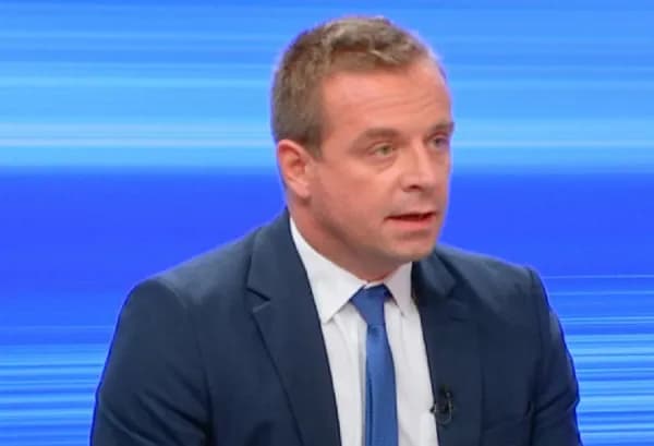 ​Avokati i njohur serb kërkon hetime për votat e blera nga Vuçiq