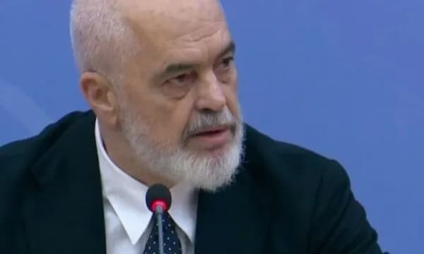 “Kjo nuk është revoltë për arsimin”, Rama: Protestë ishte ajo e vitit 2018, ne gjetëm dialog