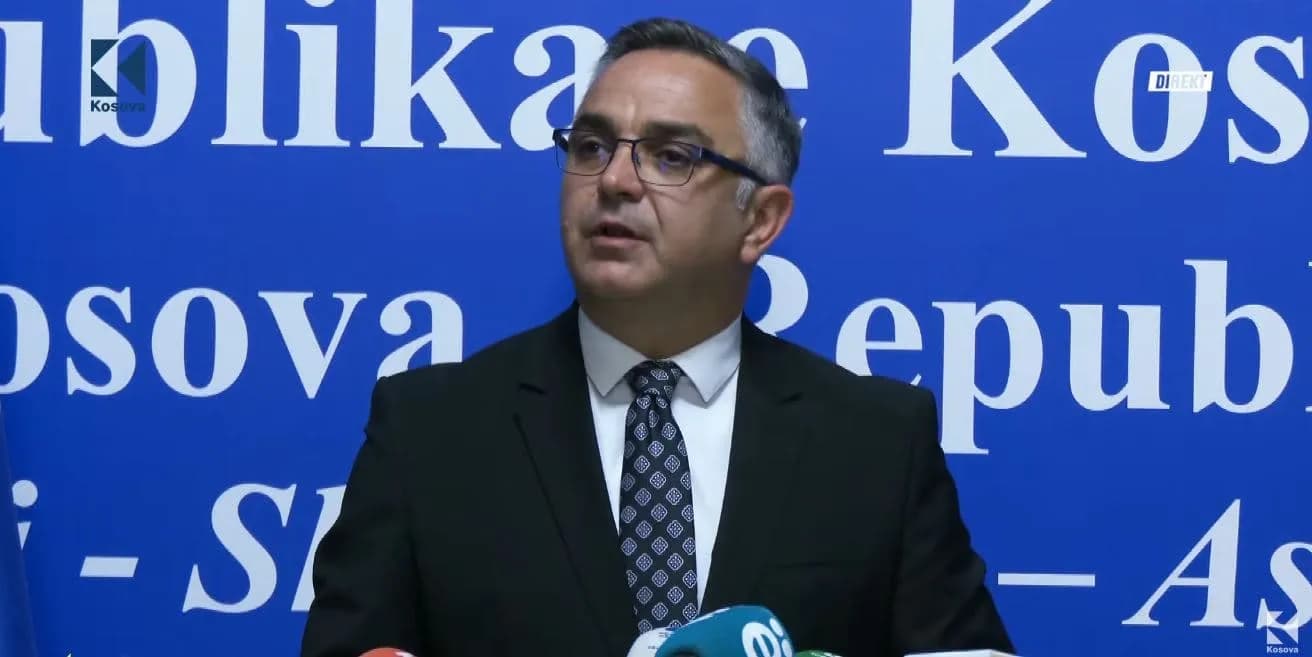 Tahiri kërkon që deputetët e VV-së të paraqiten në sallë: Ligji duhet të vijë menjëherë