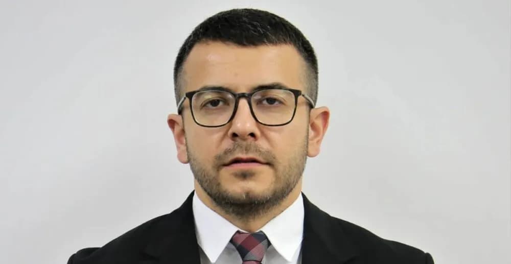 Shkarimi i Isufajt, Dren Paca caktohet përkohësisht në vend të tij