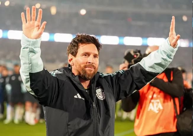 Messi pas ndeshjes së fundit me Argjentinën: Tashmë më mungon fanella bardhekaltër!