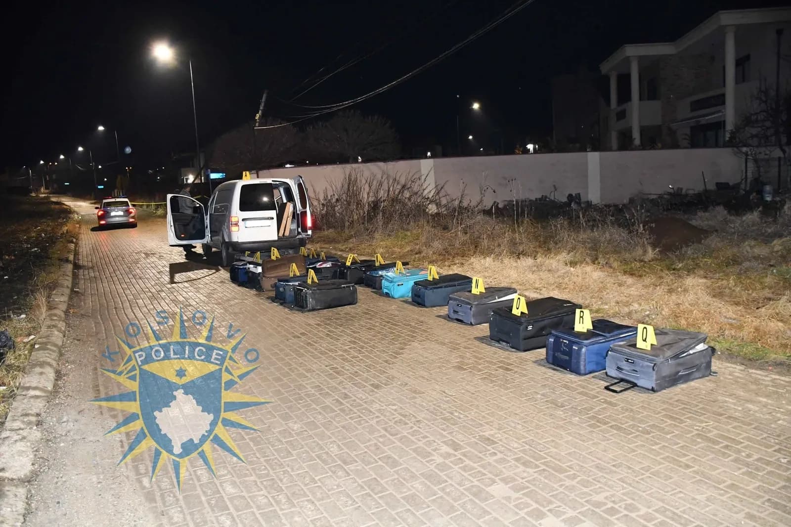 Rasti “Laboratori ‘25’, dyshohet për falsifikim dokumentesh e krim të organizuar, arrestohet një person