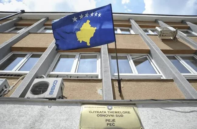 Gjykata e Pejës thotë se sot ka pranuar aktakuzën ndaj ish-burrit të Arlinda Zekajt
