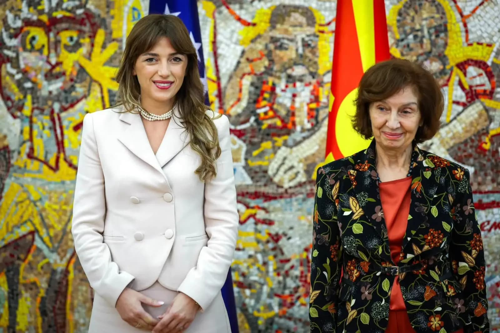 Haxhiu dhe presidentja e Maqedonisë së Veriut diskutojnë për rrugën euroatlantike të dy vendeve