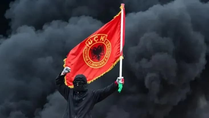 OVL-ja reagon për protestat në Tiranë: Dënojmë çdo keqpërdorim të flamurit të UÇK-së