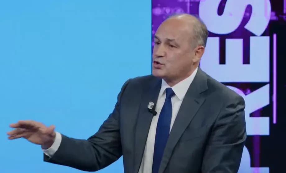Hoxhaj për vendimin e PDK-së: Gabim fatal që u kërkua tërheqja e Ligjit për Specialen