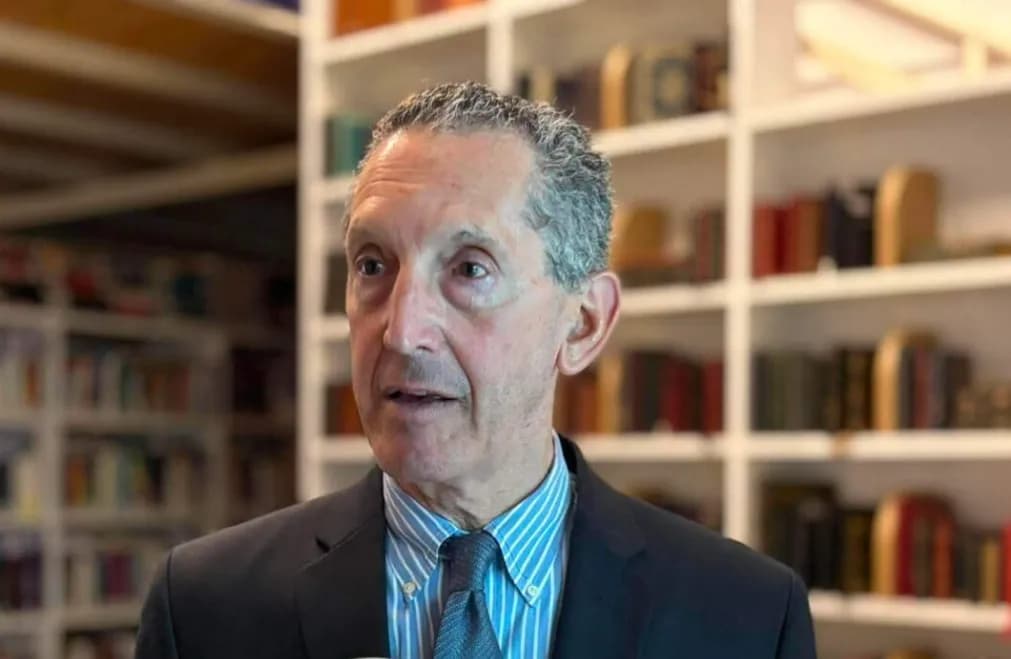Deklarata për zhbërjen e Gjykatës Speciale rrejshëm i mvishet profesorit amerikan, Joseph: Kurrë s’kam thënë diçka të tillë