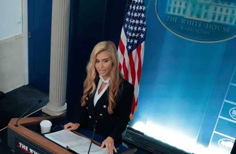 Trumpi e shkarkon zëdhënësen e Shtëpisë së Bardhë pas pesë ditësh në detyrë