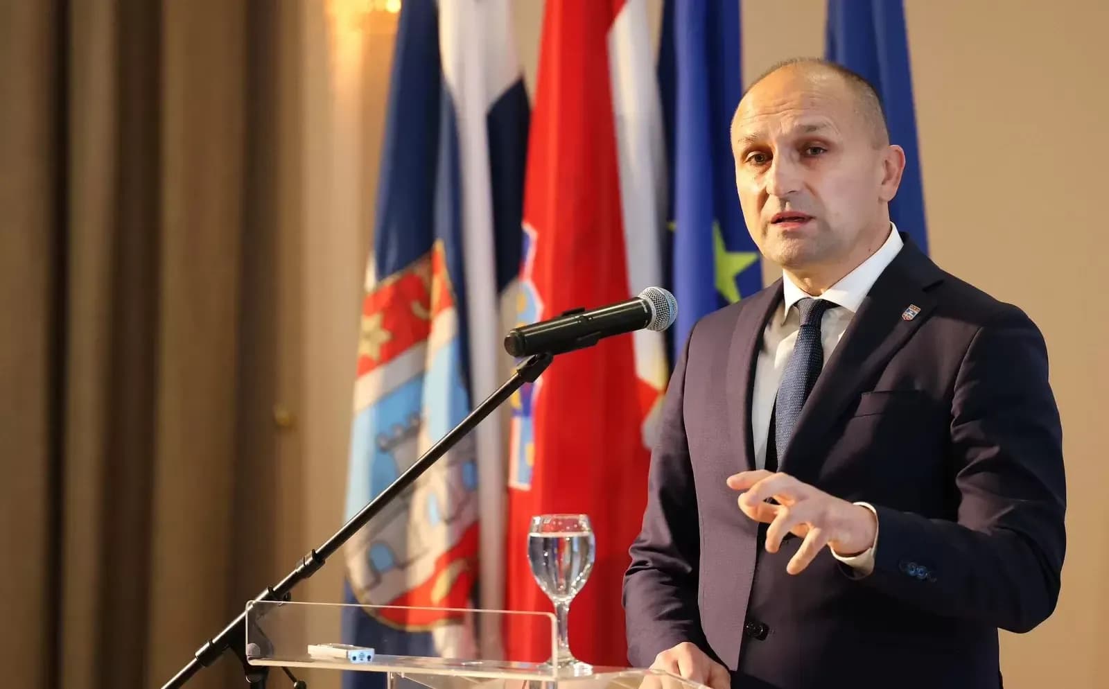 Ministri kroat paralajmëron Serbinë: Kemi përgjigje ndaj arsenalit ofensiv, Kosovën e kemi aleate
