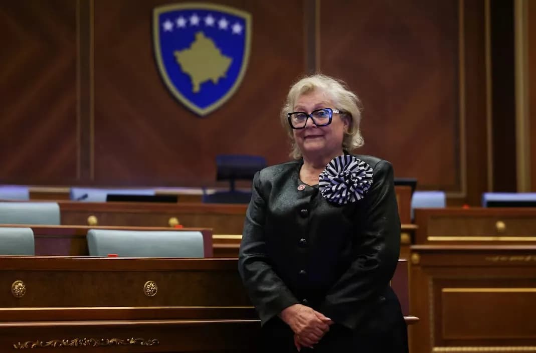 Raportohet se presidentja nesër pritet ta kthejë në Kuvend ligjin për Dhomat e Specializuara