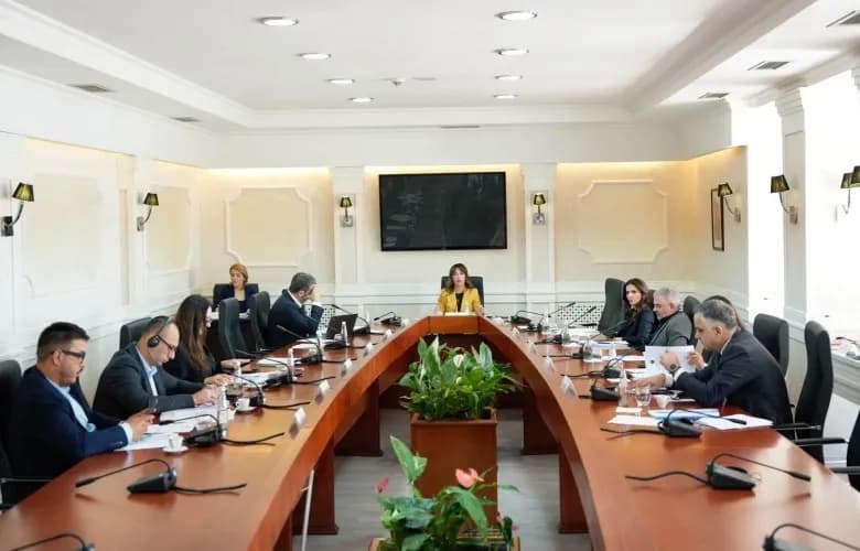 Mblidhet kryesia e Kuvendit, shqyrton disa pika të rendit të ditës