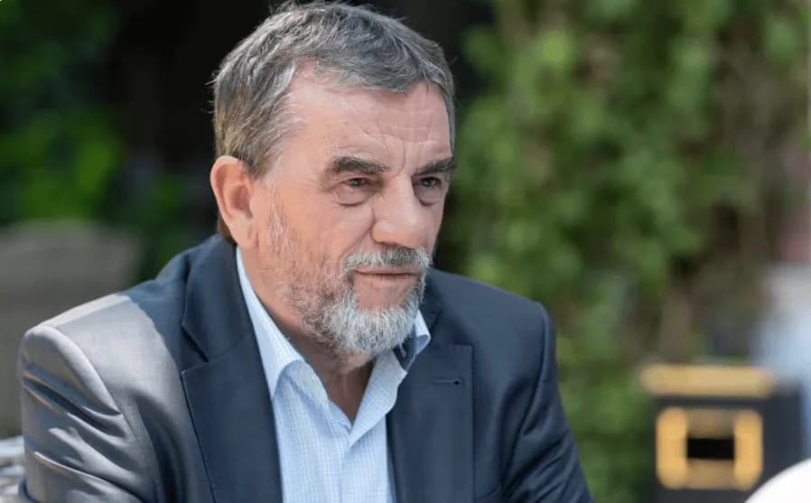 Krasniqi: BE-ja do të duhej të shqetësohet nga deklarata e Daçiqit, jo nga vendimet e Kuvendit të Kosovës