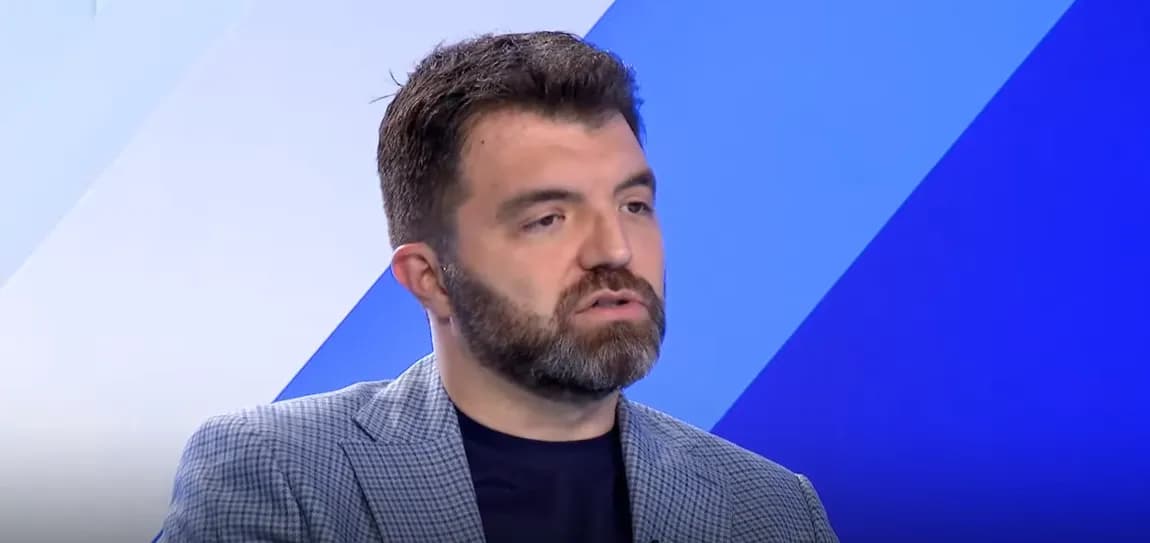 Ermal Sadiku për prezencën e LDK-së në seancë: Asnjë parti s’ka hy në sallë pa marrëveshje politike, partia e parë në historinë e Kosovës