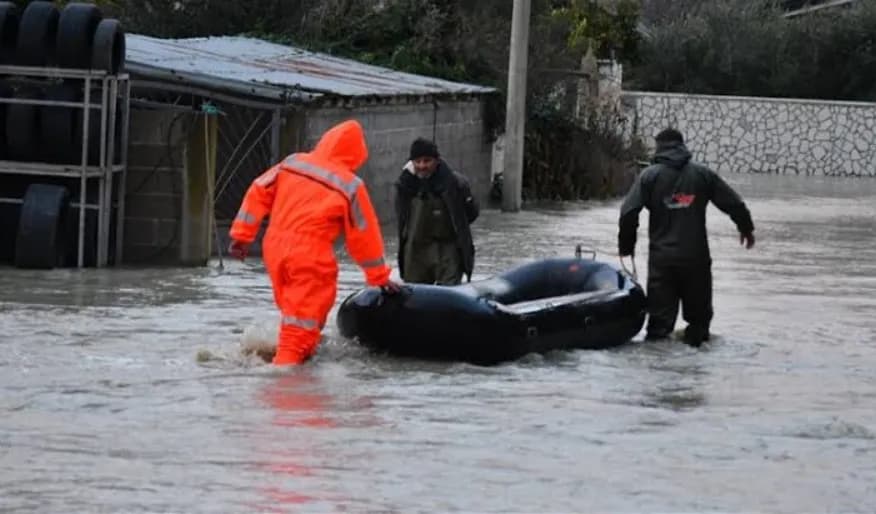 Mbrojtja Civile paralajmëron reshje intensive shiu në Shqipëri, qarqet më të rrezikuara