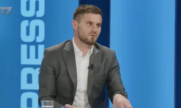 Olluri: Edi Rama tallej me protestuesit – korrupsioni nuk u trajtua si vepër penale, por si zotësi