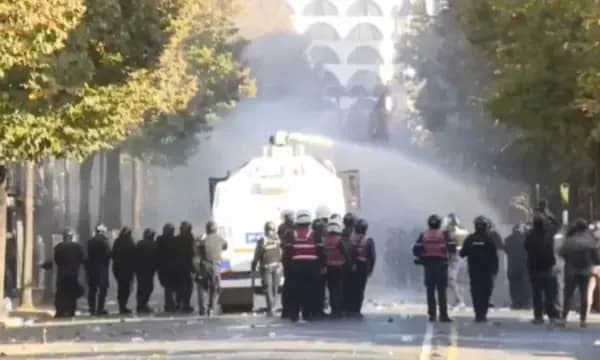 Trazirat e mundshme në protestë, policia në Tiranë angazhon 2000 efektivë në terren