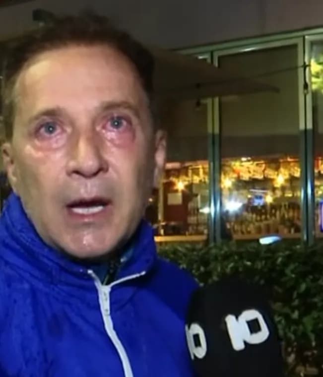 Gazetari Arjan  Konomi  krahason luftën në Kosovë me protestat në Shqipëri 👇