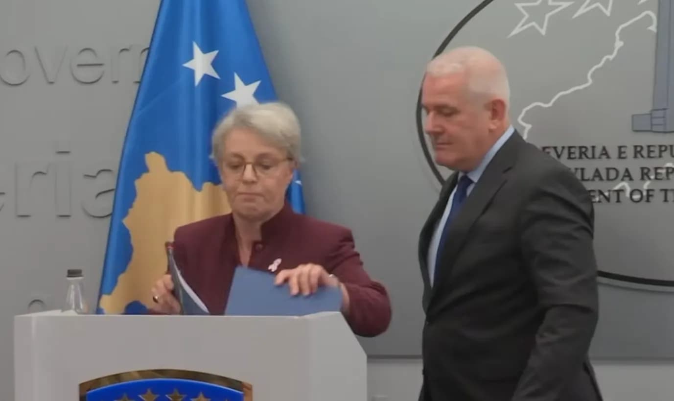 PDK kërkon dorëheqjen e Gërvallës dhe Sveçlës pas vrasjes së Arlinda Zekajt