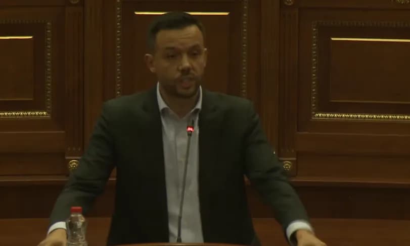 “Sot do të duhej të jepte dorëheqje”, Tahiri i PDK-së kërkon përgjegjësi nga Gërvalla pas vrasjes së Arlinda Zekajt