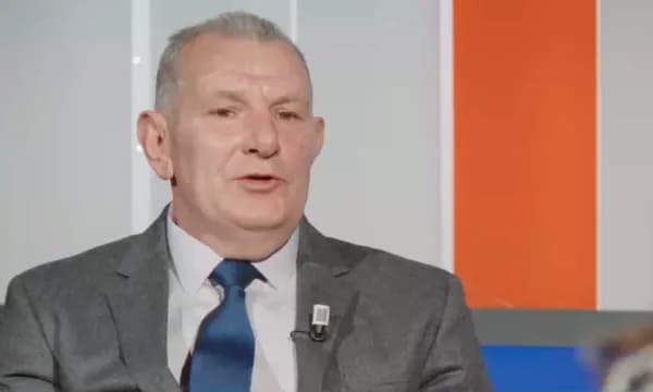 Buja për foton krah Thaçit e Limajt: Kujtim i jashtëzakonshëm