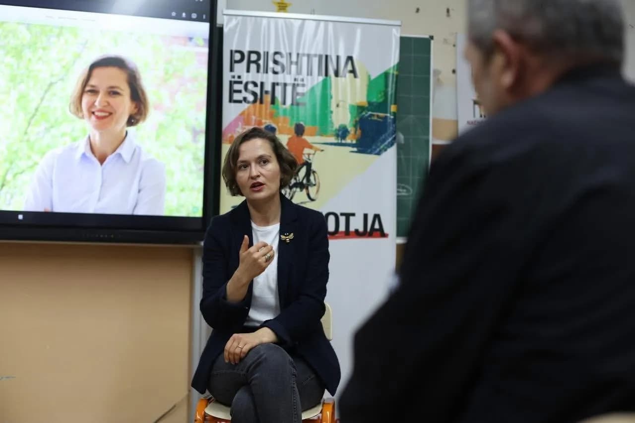 Shahini viziton banorët e lagjes Sofalia: Bashkëbiseduam për çerdhe, kopshte, transport publik dhe shkollor