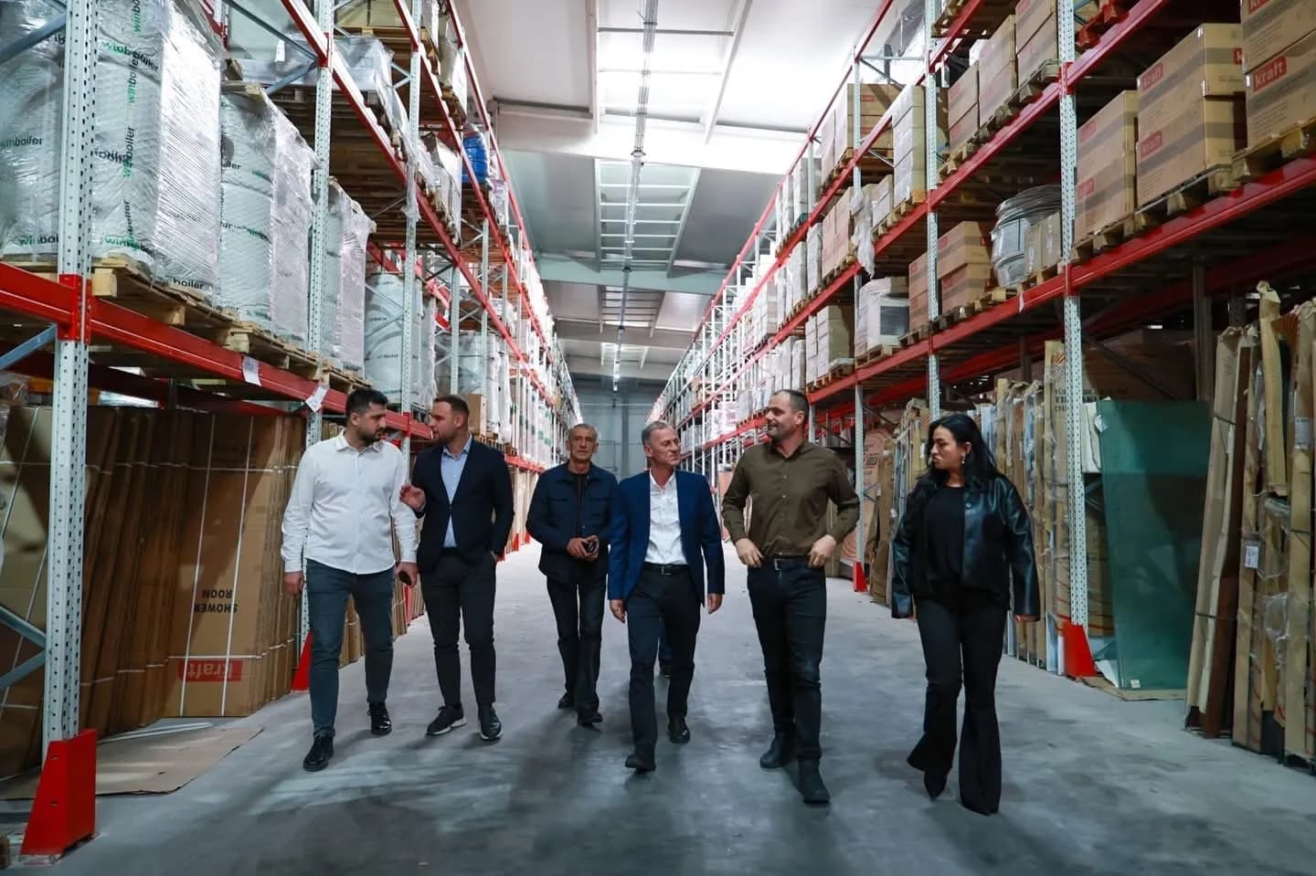 Osmani premton zhvillim të fuqishëm ekonomik në Fushë Kosovë: Qendra industriale në Miradi të Epërme po zhvillohet për mrekulli