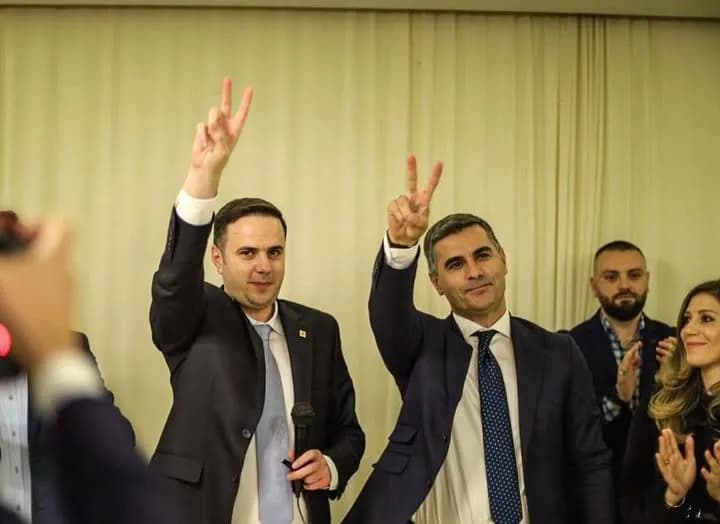 Vëllai i Xhafer Tahirit: Duhet me pasë k*** me përjashtu prej partisë