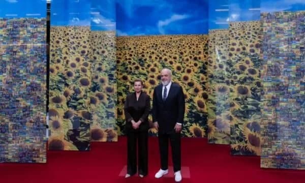 Edi Rama: Shqipëria po vrapon drejt BE-së