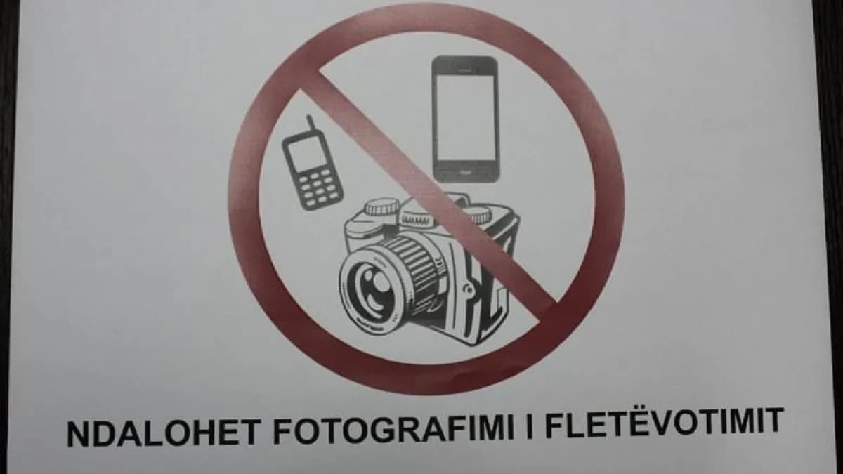 Fotografoi votën në Mitrovicë, përfundon në pranga