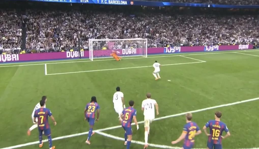 Mbappe humb penallti kundër Barcelonës