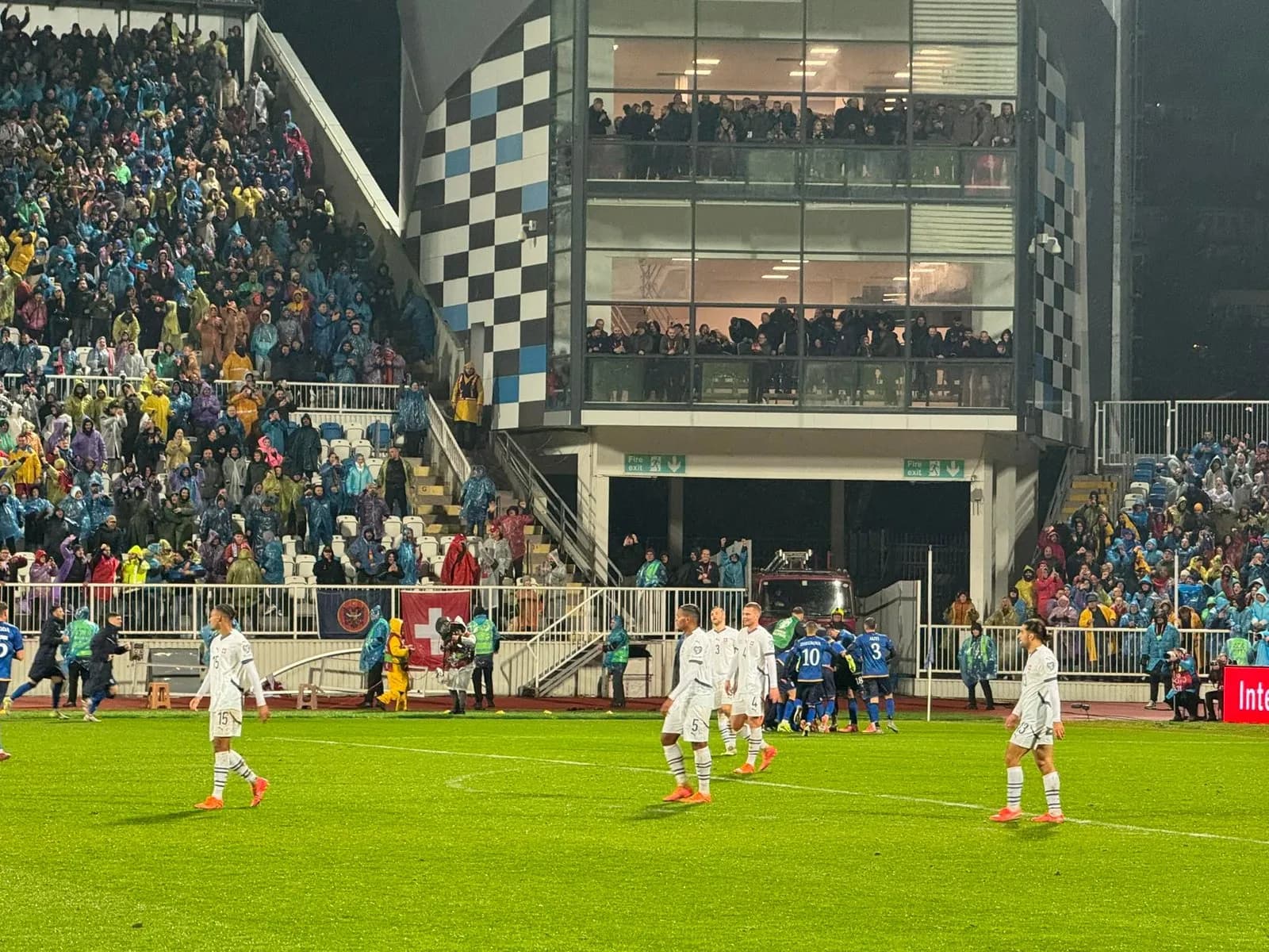 Florent Muslija “bombardon” portën e Zvicrës
