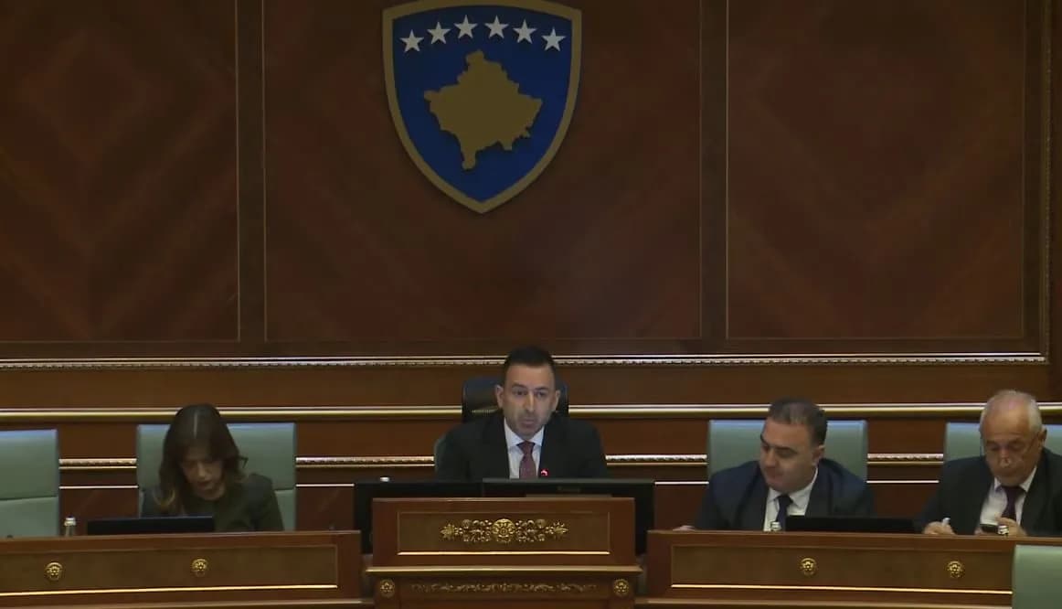 “Mbetet e hapur”, seanca e buxhetit mbyllet për sot