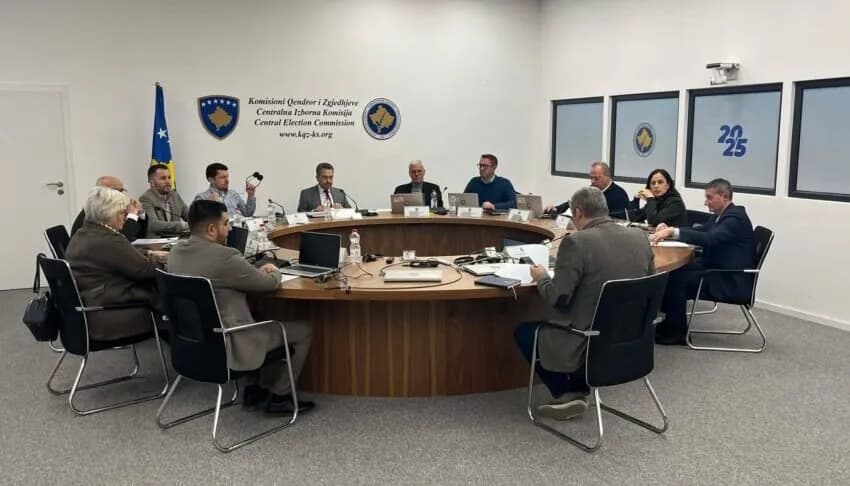​KQZ lehtëson votimin për personat mbi 80 vjeç