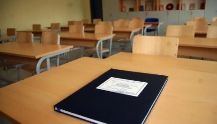 A do të fillojë mësimi nesër në Skenderaj?