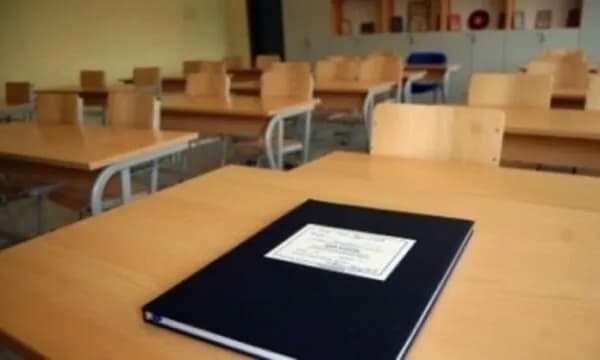 A janë shkollat gati për të filluar mësimin nesër?