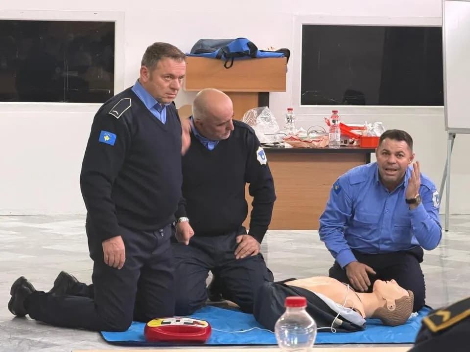 Certifikohen 15 zyrtarë korrektues në Dubravë