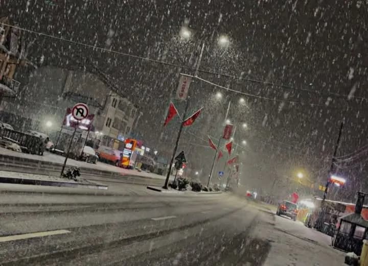 Edhe nesër reshje bore, më pas acar