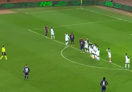 Mjeshtër, Xherdan Shaqiri bën asistin e javës
