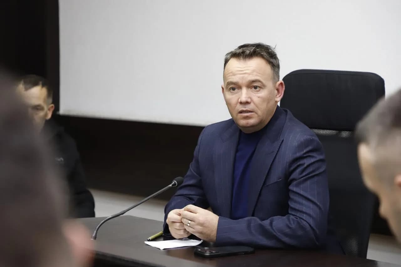 Nis seanca e Kuvendit Komunal në Mitrovicë