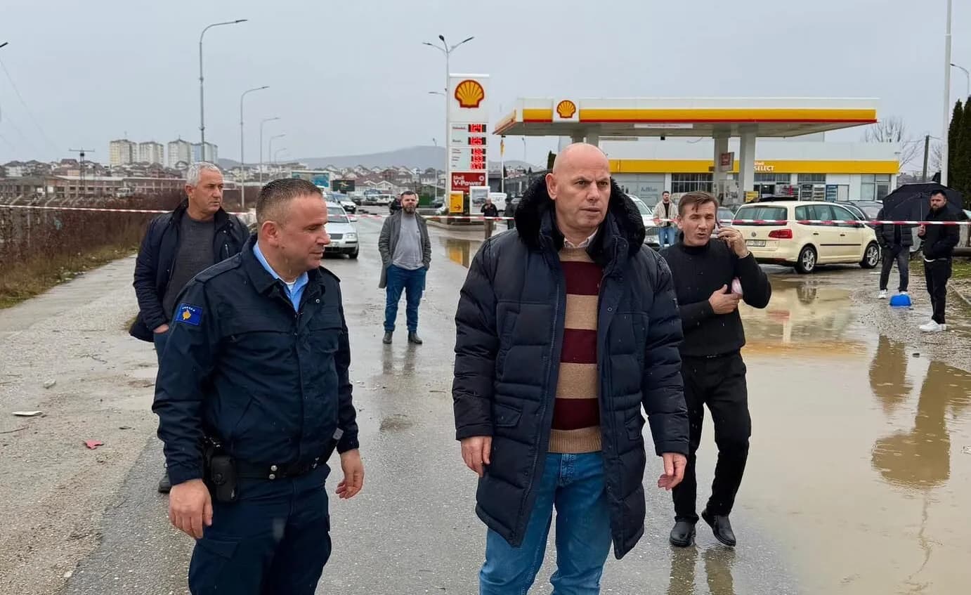 Reshjet e shiut, Ramiz Lladrovci del me njoftim