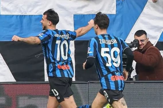 Atalanta përmbys Napolin
