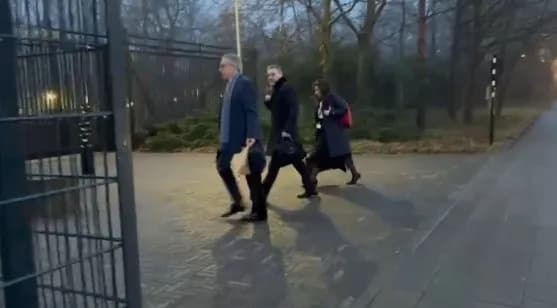 Avokati i Thaçi arrin në Gjykatën Speciale