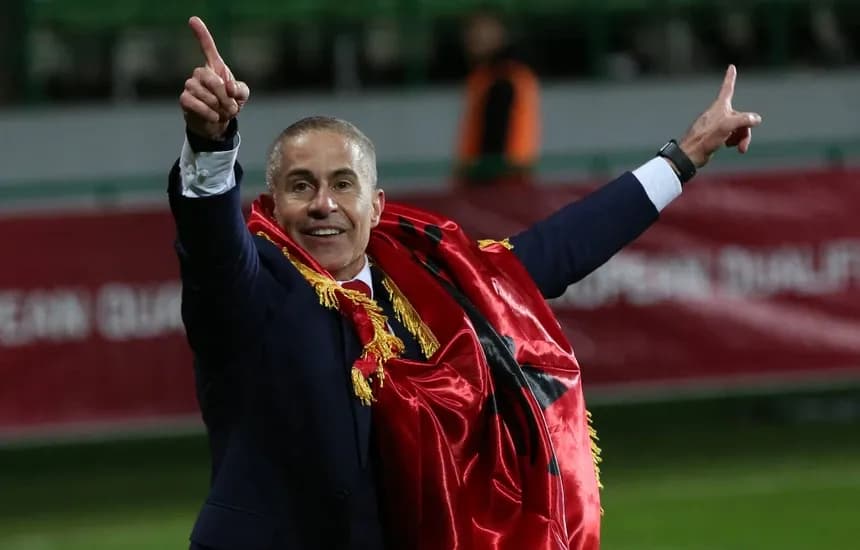 E papritur: Sylvinho largohet nga Shqipëria