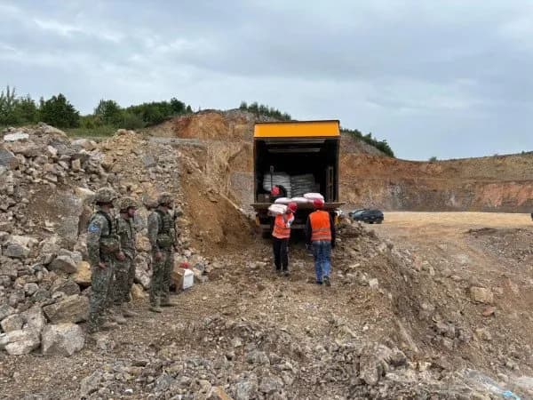 ​KFOR monitoron një operacion shpërthimi në Kosovë