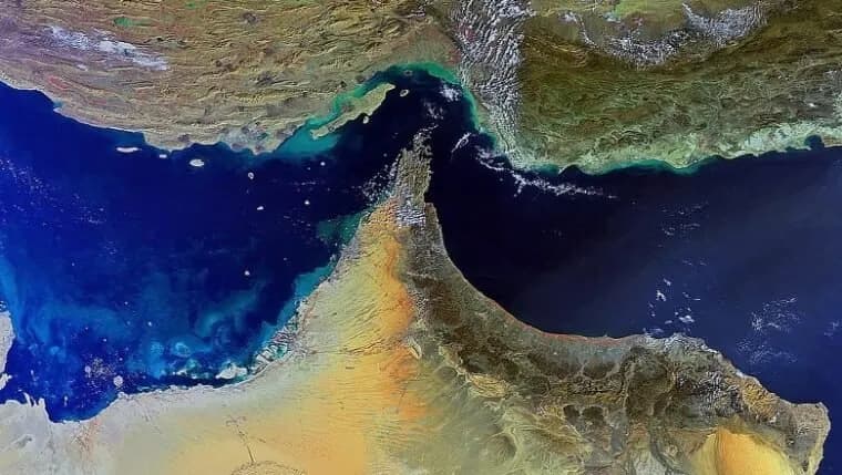 Irani mbyll sërish Ngushticën e Hormuzit